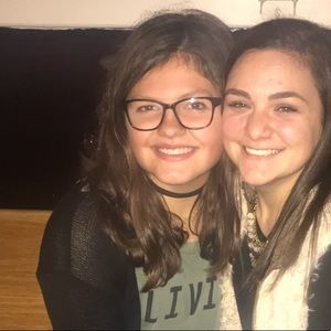 Meet your Posher, Carly